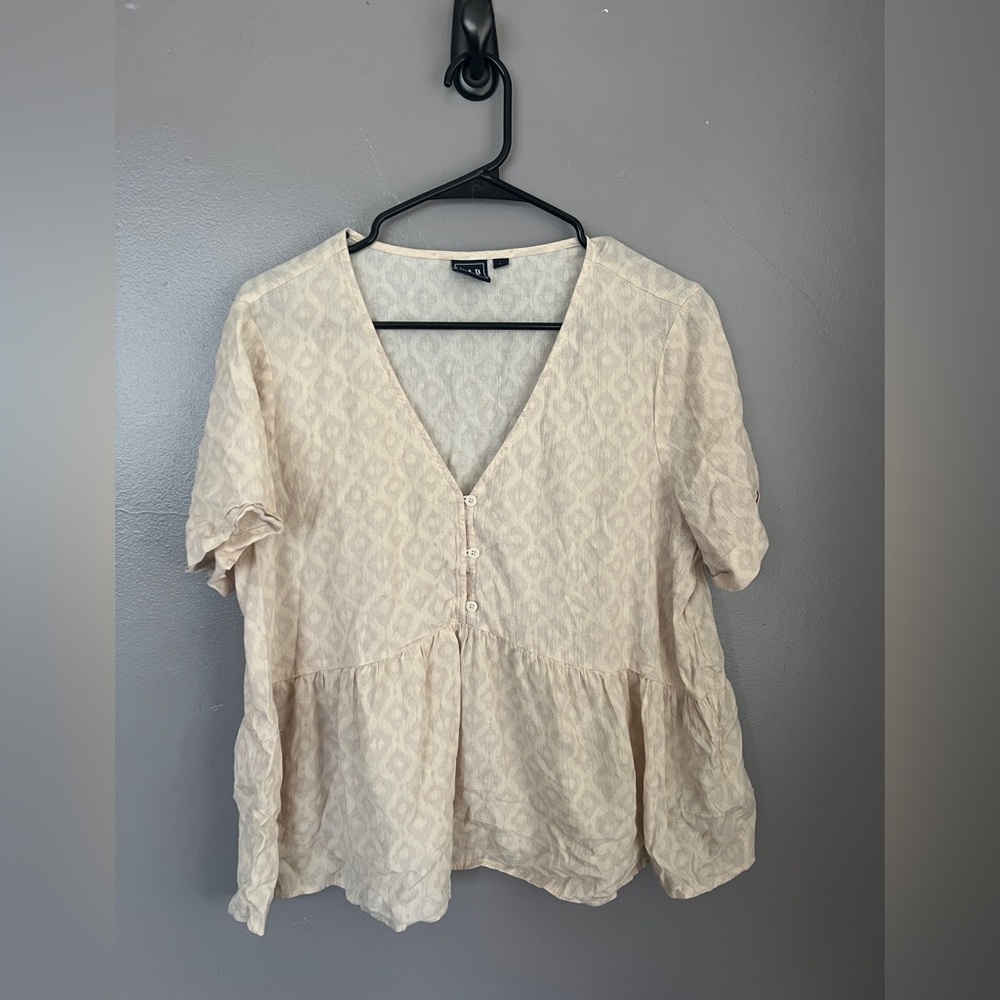 Geometric Gap Blouse